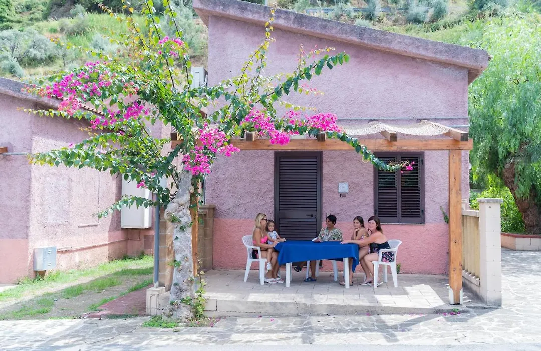 Camping Villaggio Calanovella-1